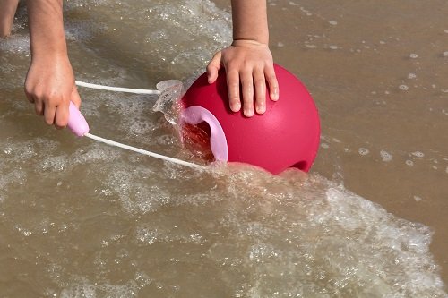 Игрушка для песка ведёрко Quut Ballo 1 л. вишневый