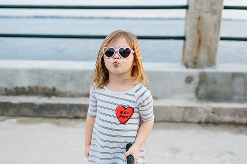 Солнцезащитные очки Babiators Сердечки розовые 3-5 лет